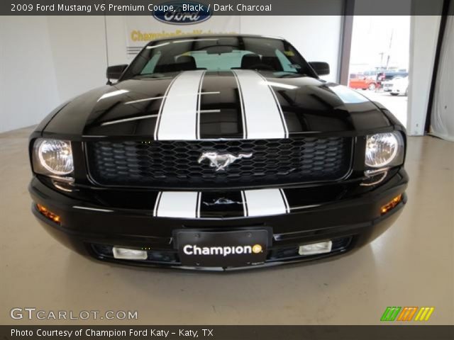 2009 Ford Mustang V6 Premium Coupe in Black