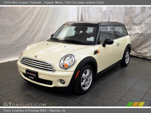 2009 Mini Cooper Clubman in Pepper White