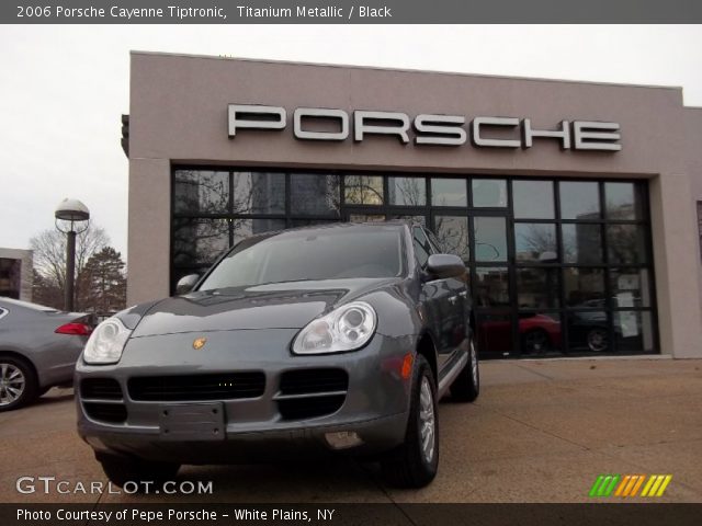 2006 Porsche Cayenne Tiptronic in Titanium Metallic