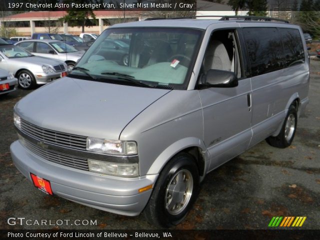 1997 Chevrolet Astro Passenger Van in Silver Mist Metallic