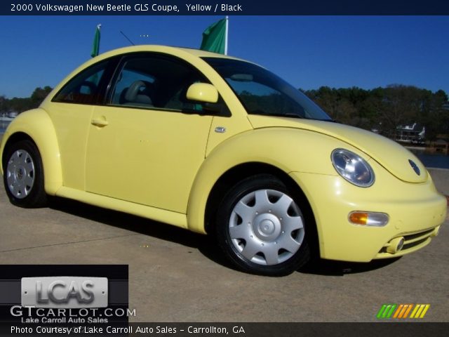 2000 Volkswagen New Beetle GLS Coupe in Yellow