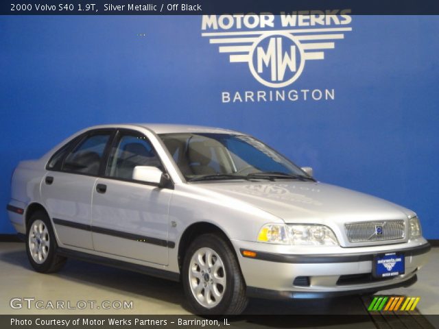 2000 Volvo S40 1.9T in Silver Metallic