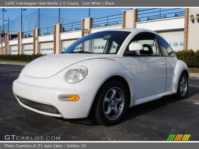 1998 Volkswagen New Beetle 2.0 Coupe in Cool White