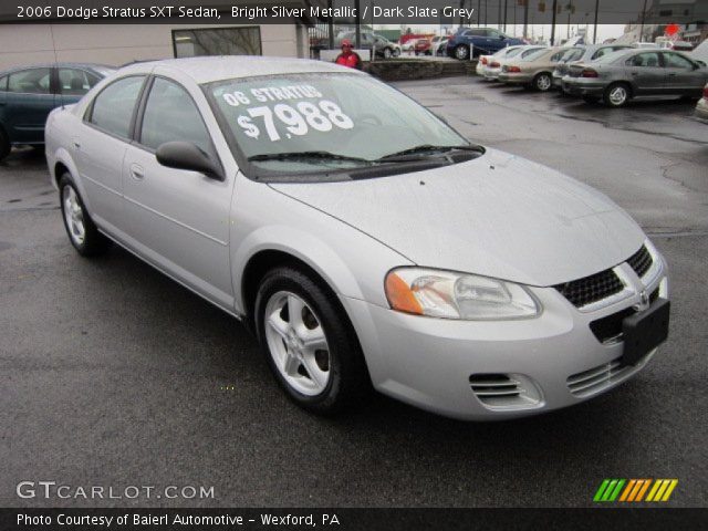 2006 Dodge Stratus SXT Sedan in Bright Silver Metallic