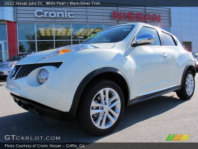 2012 Nissan Juke SV in White Pearl