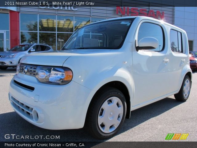 2011 Nissan Cube 1.8 S in White Pearl
