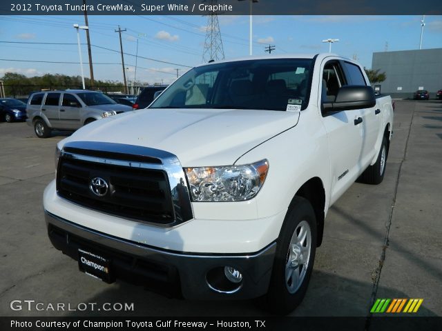 2012 Toyota Tundra CrewMax in Super White