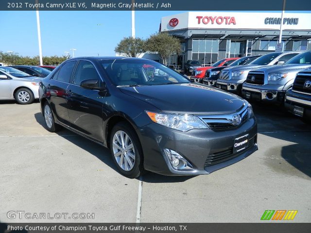 2012 Toyota Camry XLE V6 in Magnetic Gray Metallic