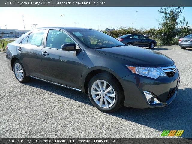 2012 Toyota Camry XLE V6 in Magnetic Gray Metallic