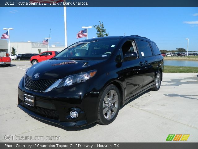 2012 Toyota Sienna SE in Black