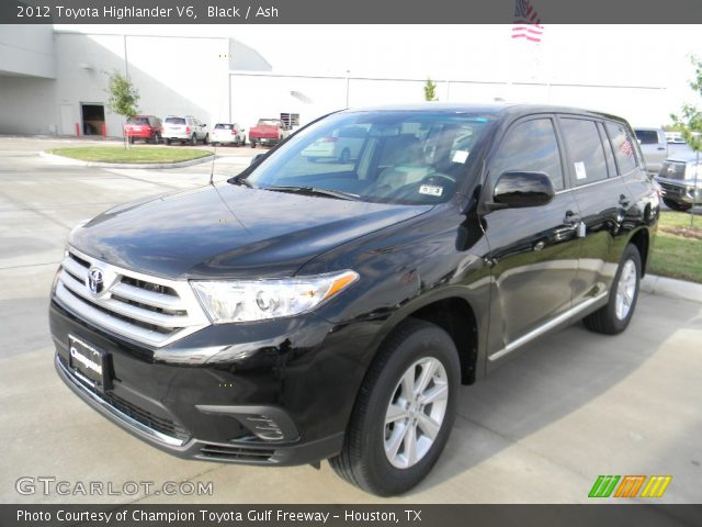 2012 Toyota Highlander V6 in Black