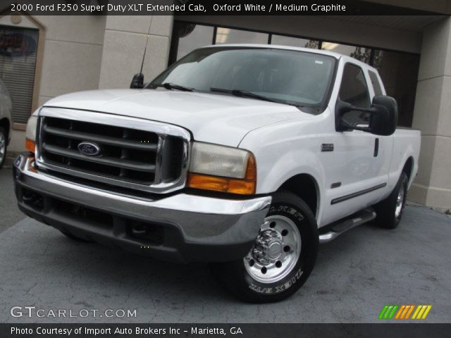 2000 Ford F250 Super Duty XLT Extended Cab in Oxford White