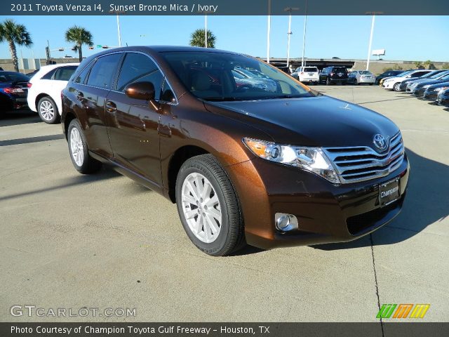 2011 Toyota Venza I4 in Sunset Bronze Mica