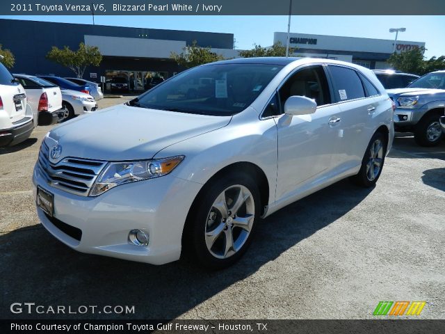 2011 Toyota Venza V6 in Blizzard Pearl White
