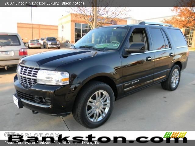 2007 Lincoln Navigator Luxury in Black