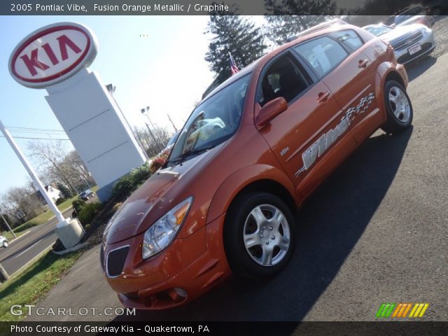 2005 Pontiac Vibe  in Fusion Orange Metallic