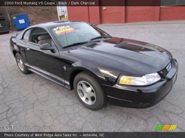 2000 Ford Mustang V6 Coupe in Black