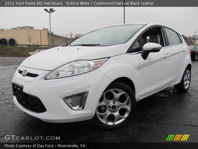 Oxford White 2011 Ford Fiesta Ses Hatchback Cashmere
