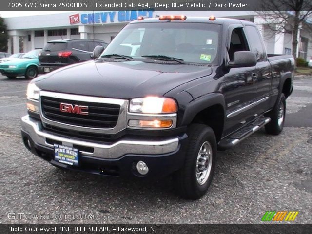 2005 GMC Sierra 2500HD SLE Extended Cab 4x4 in Deep Blue Metallic