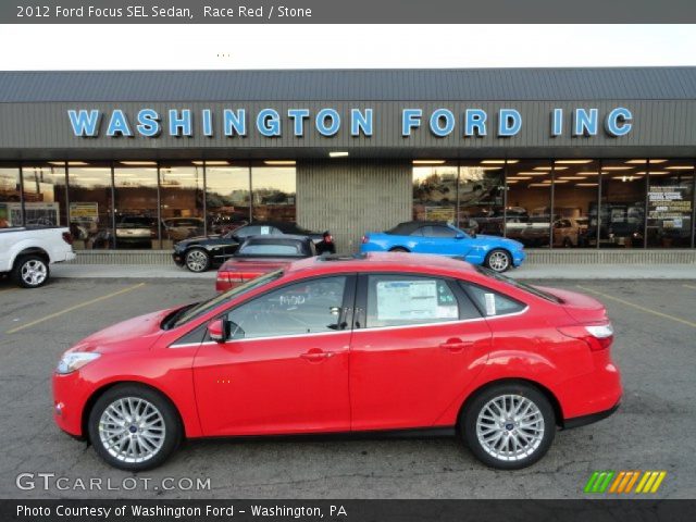 2012 Ford Focus SEL Sedan in Race Red