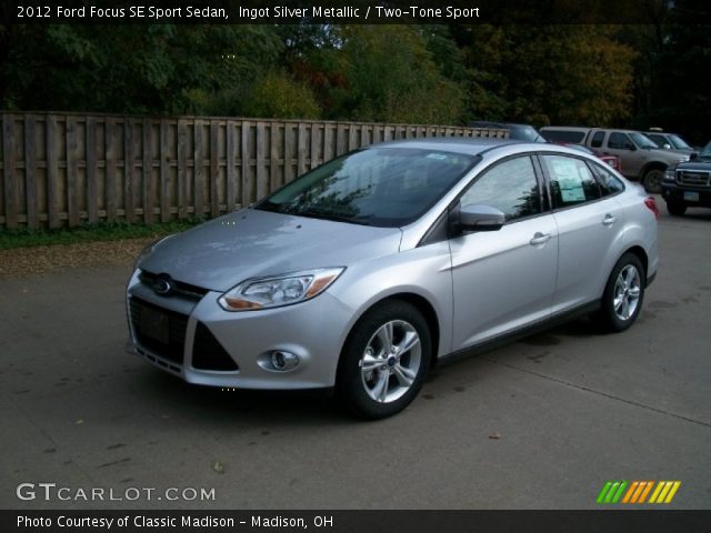 2012 Ford Focus SE Sport Sedan in Ingot Silver Metallic