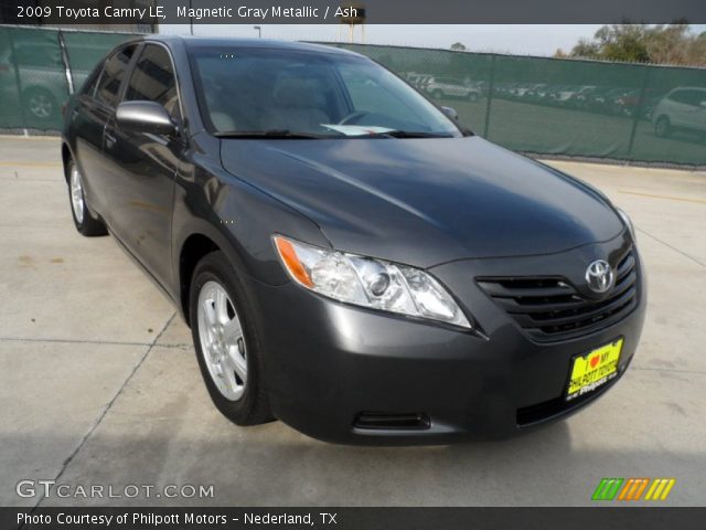2009 Toyota Camry LE in Magnetic Gray Metallic