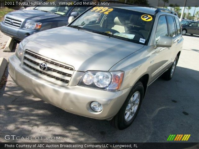2001 Toyota Highlander V6 in Vintage Gold Metallic