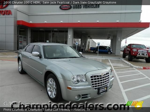 2006 Chrysler 300 C HEMI in Satin Jade Pearlcoat