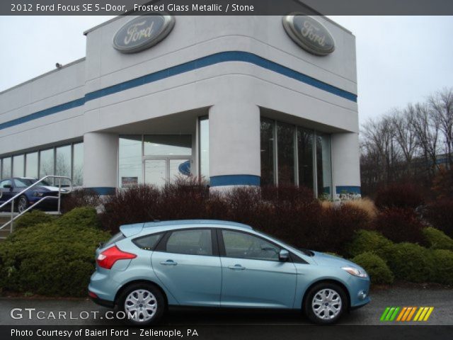 2012 Ford Focus SE 5-Door in Frosted Glass Metallic
