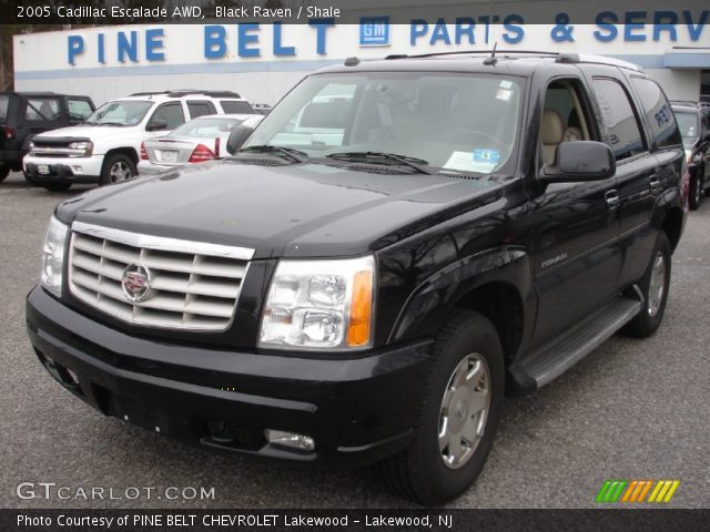 2005 Cadillac Escalade AWD in Black Raven