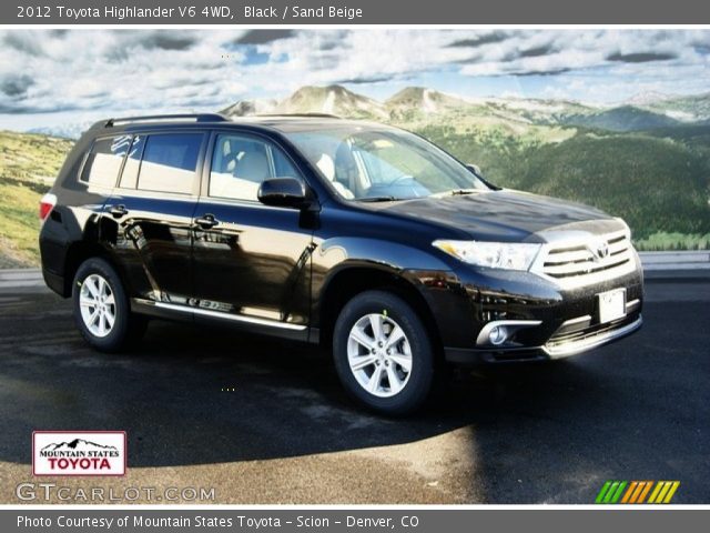 2012 Toyota Highlander V6 4WD in Black