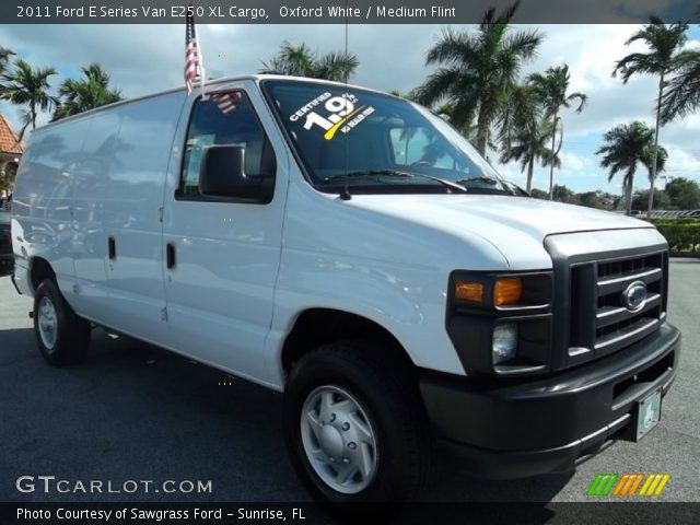 2011 Ford E Series Van E250 XL Cargo in Oxford White