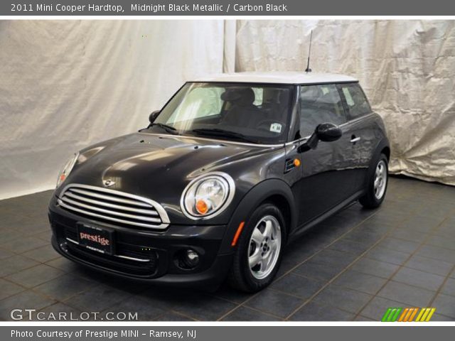 2011 Mini Cooper Hardtop in Midnight Black Metallic