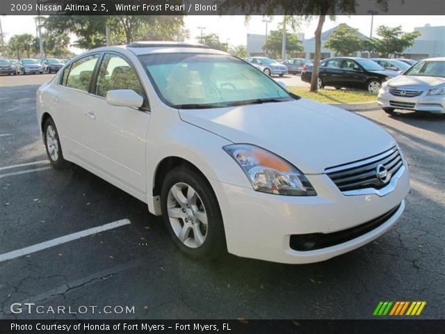 2009 Nissan Altima 2.5 in Winter Frost Pearl