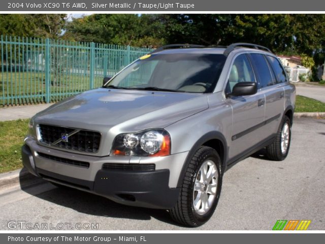 2004 Volvo XC90 T6 AWD in Silver Metallic