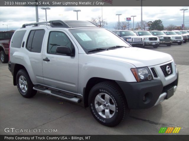 2010 Nissan Xterra S 4x4 in Silver Lightning Metallic