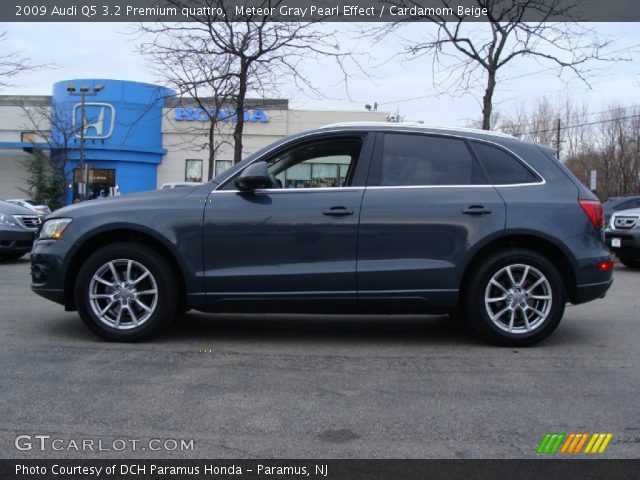 2009 Audi Q5 3.2 Premium quattro in Meteor Gray Pearl Effect
