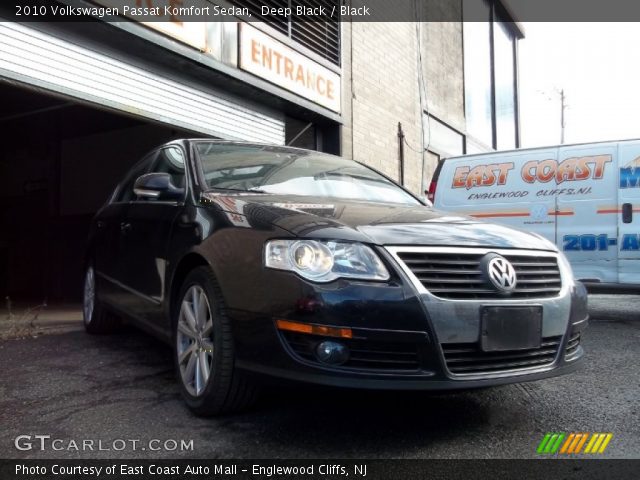 2010 Volkswagen Passat Komfort Sedan in Deep Black