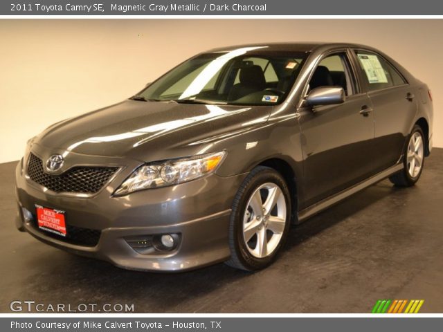 2011 Toyota Camry SE in Magnetic Gray Metallic