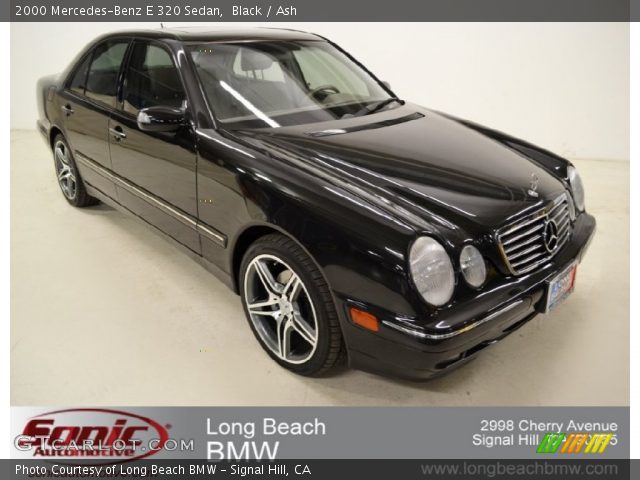 2000 Mercedes-Benz E 320 Sedan in Black