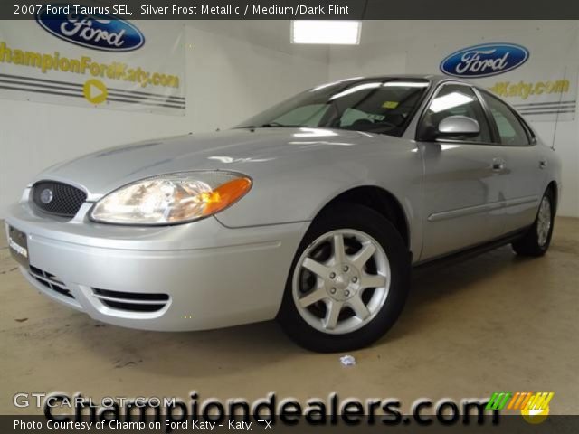 2007 Ford Taurus SEL in Silver Frost Metallic