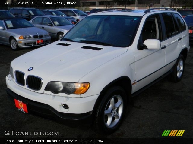 2001 BMW X5 3.0i in Alpine White