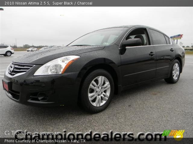 2010 Nissan Altima 2.5 S in Super Black