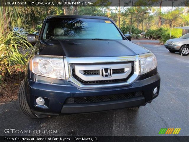 2009 Blue honda pilot