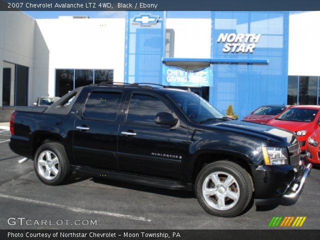 2007 Chevrolet Avalanche LTZ 4WD in Black