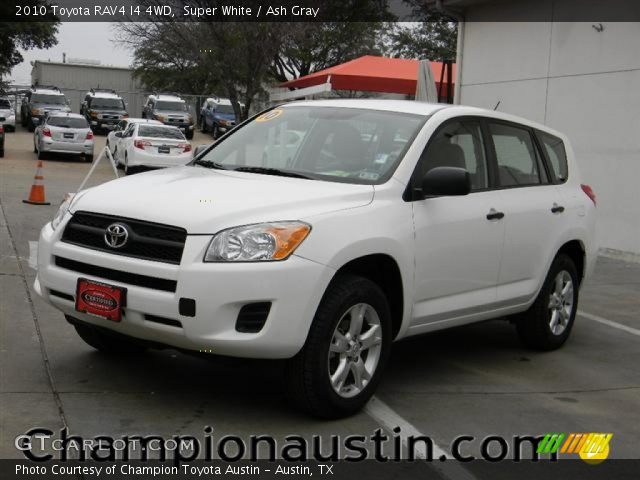 2010 Toyota RAV4 I4 4WD in Super White