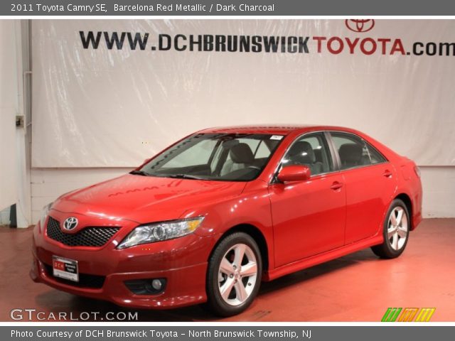 2011 Toyota Camry SE in Barcelona Red Metallic
