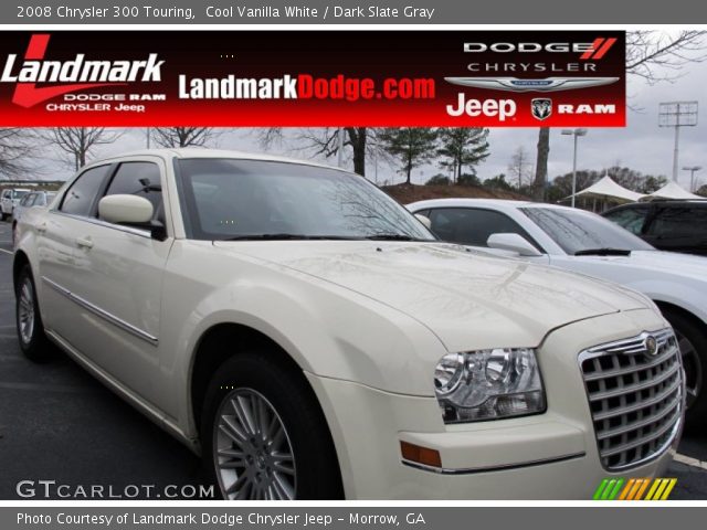 2008 Chrysler 300 Touring in Cool Vanilla White
