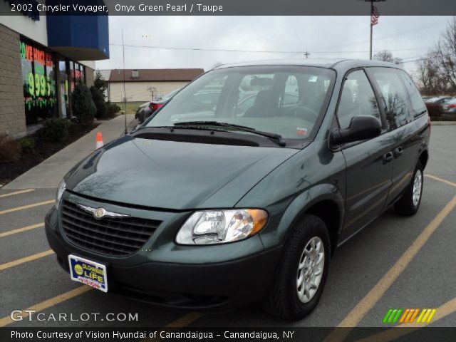 2002 Chrysler Voyager  in Onyx Green Pearl