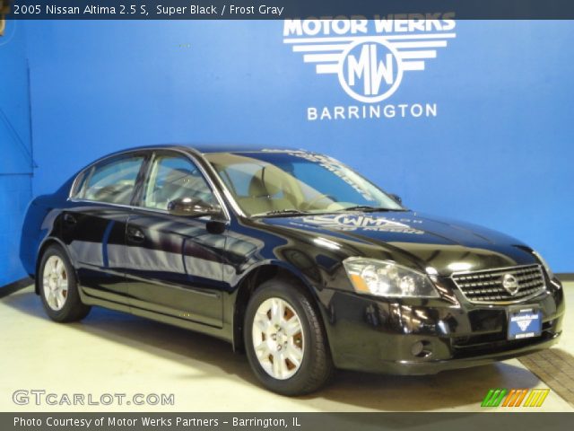 2005 Nissan Altima 2.5 S in Super Black